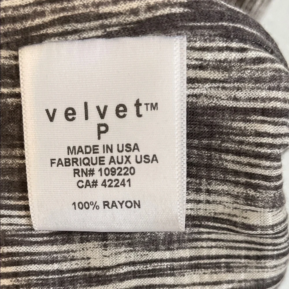 Velvet by Graham & Spencer • Gray & White Abstract Mini Dress, •  XS